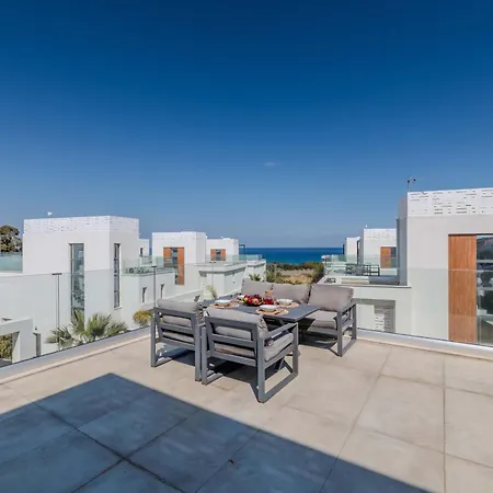 Villa By The - Aura Protaras