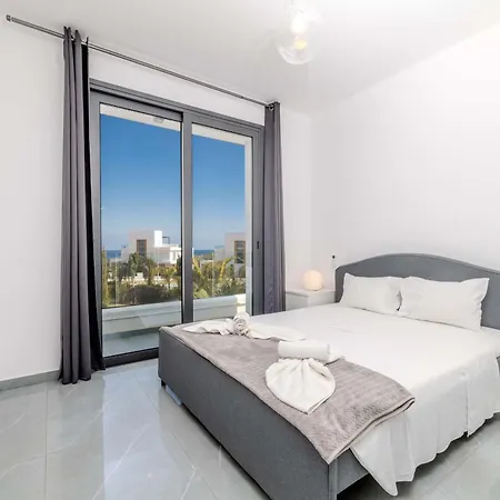 Villa By The - Aura Protaras